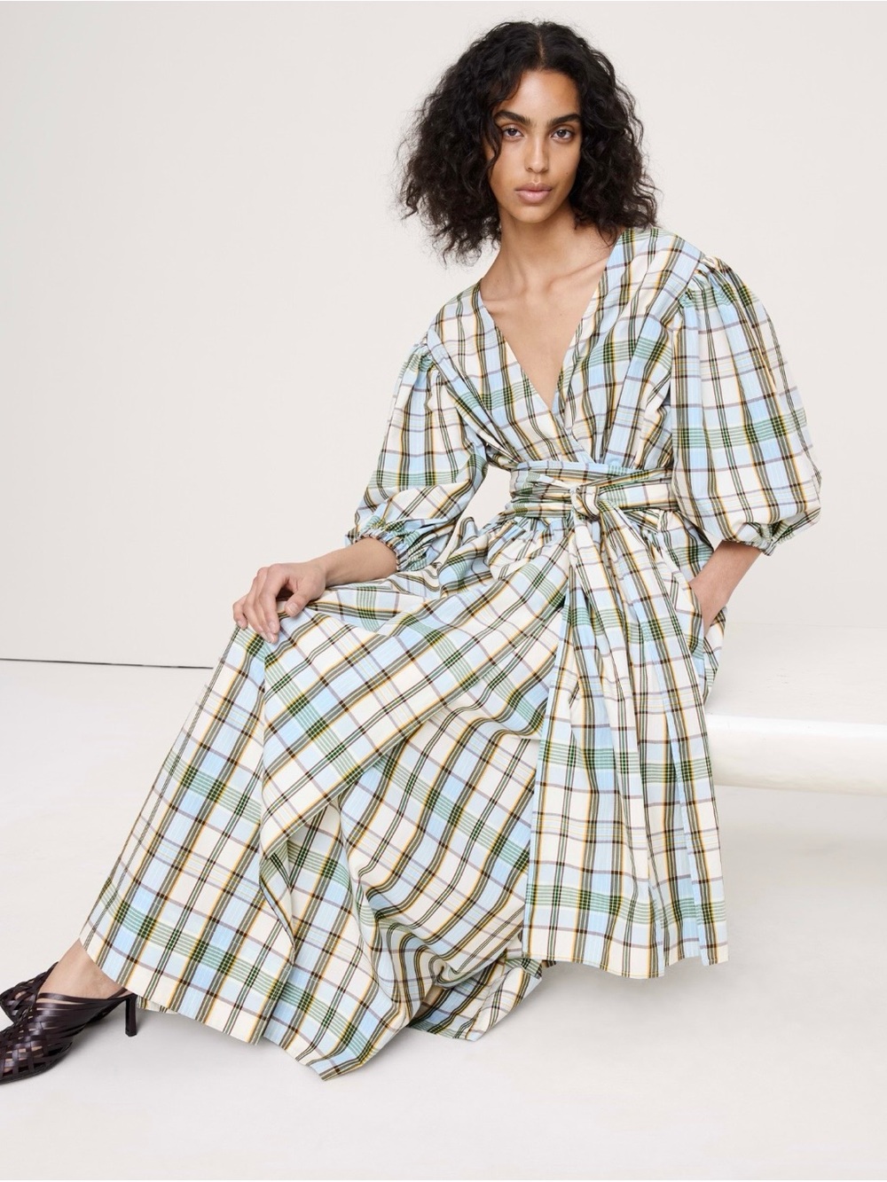 Banana Republic Plaid Wrap Maxi Dress in Blue, Green & Cream NEW WITH TAGS - Picture 2 of 3
